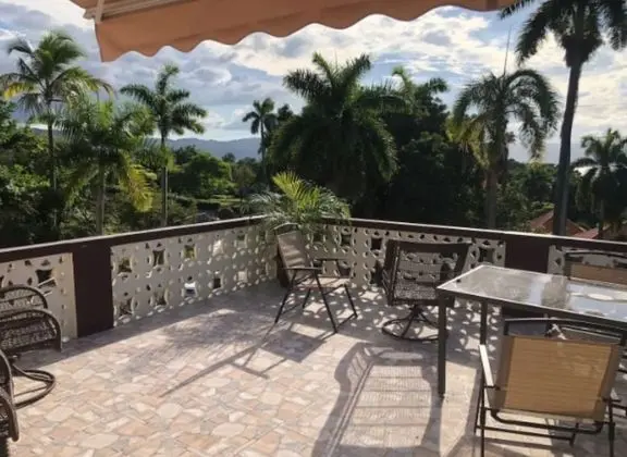 Alojamiento Vacacional en Bahia Montego - Dış Mekan