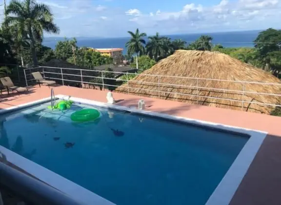 Alojamiento Vacacional en Bahia Montego - Havuz