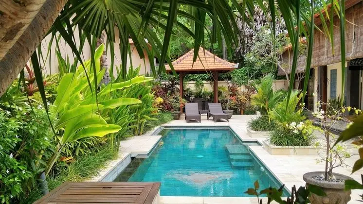 Aloka Bahari Villas - Havuz