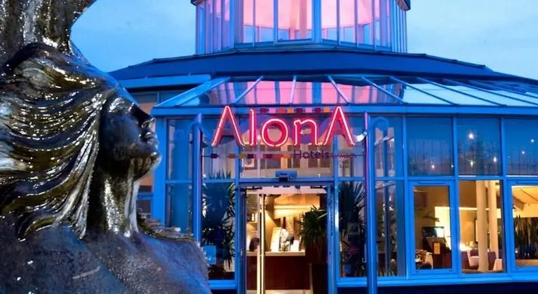 Alona