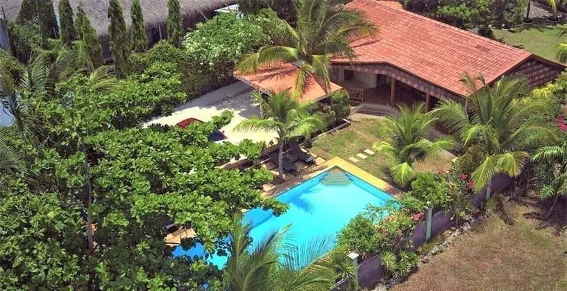 Alona42 Resort