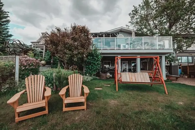 Along River Ridge - Dış Mekan