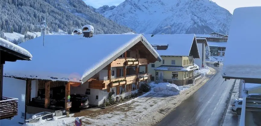 ALP-CHALET Ferienwohnungen Kleinwalsertal - Öne Çıkan Resim