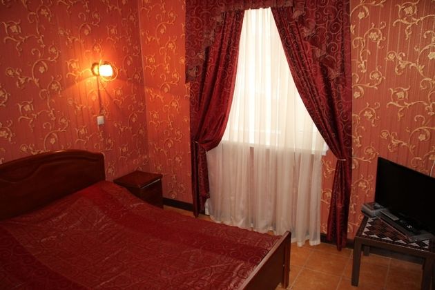 Alpari Hotel