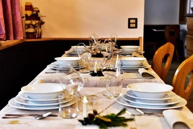Alpen Hotel Rabbi - Yerinde Yemek