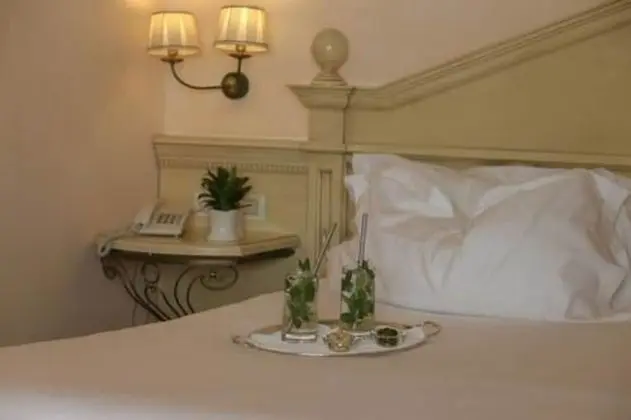 Alpen Suite Hotel - Oda