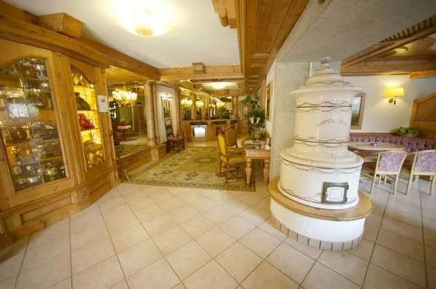 Alpen Hotel Vidi - Lobi