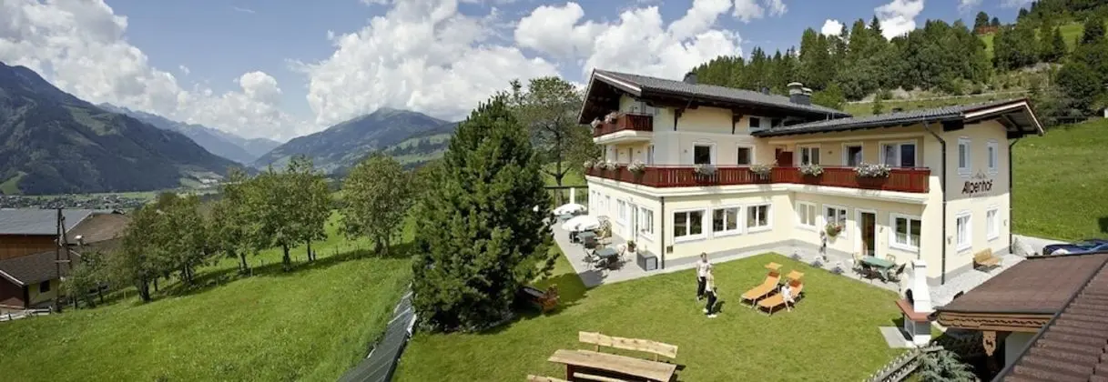Alpenhof Apartments