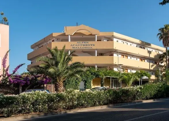 Alper Apartments