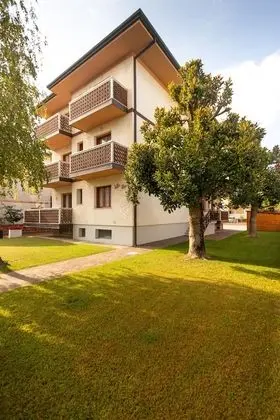Villa Alpi - Dış Mekan
