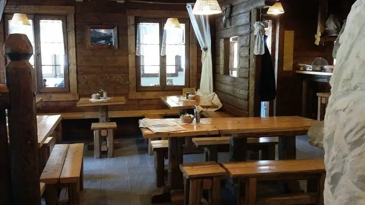 Alpin Haus - Yerinde Yemek
