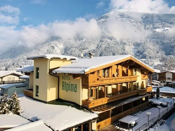 Hotel Alpina - Dış Mekan