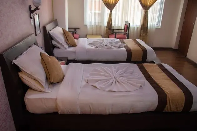 Alpine Hotel & Apartment