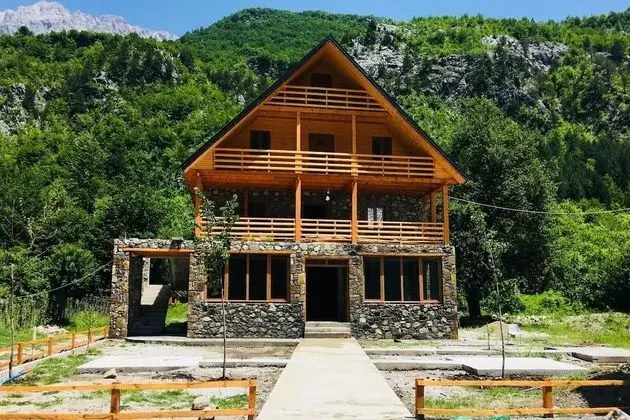 Alpine House Thethe - 1