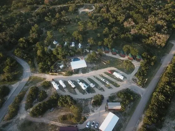 Al's Hideaway Cabin and RV Rentals LLC - Dış Mekan