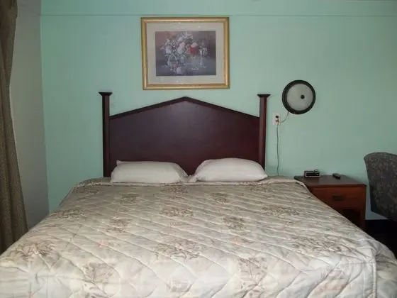 Altamont Motel - Oda