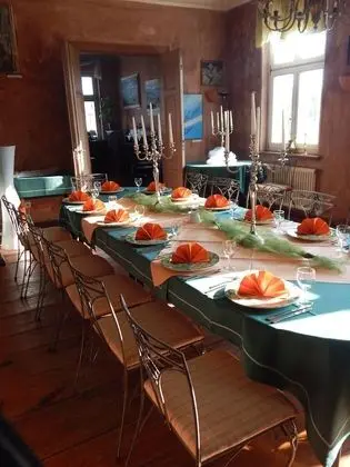 Hotel Alte Försterei Kloster Zinna - Yerinde Yemek