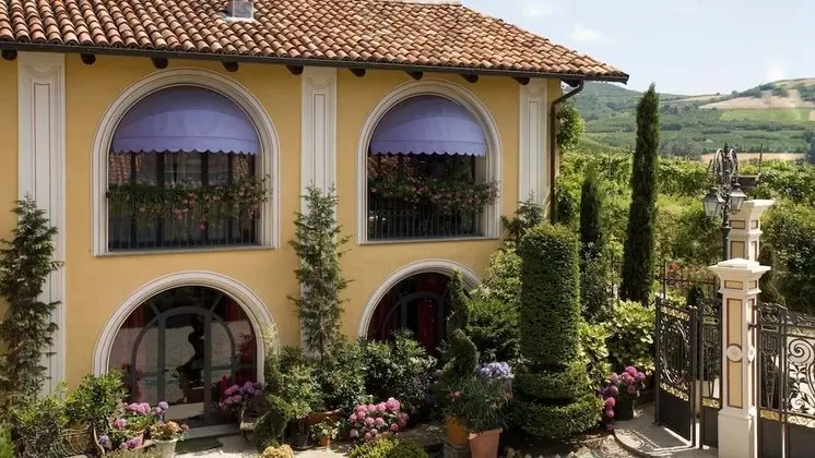 Villa Althea 12 in Mango