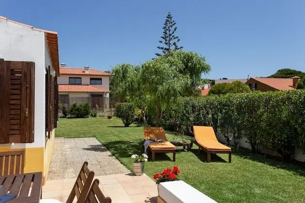 ALTIDO 3-BR Cottage w/Terrace & Garden in Colares - Öne Çıkan Resim