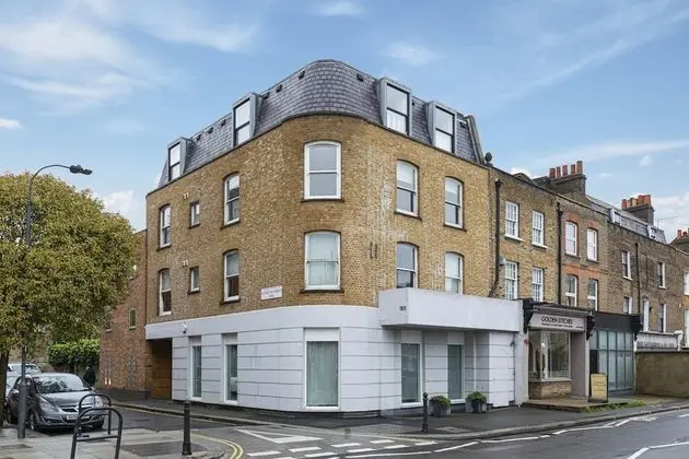 ALTIDO Artsy Studio Flat in Fulham near River Thames