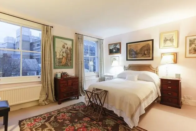ALTIDO Attractive Chelsea Apartment Sleeps 4 - Oda