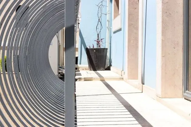 ALTIDO Bright and spacious 2BR Apt w/ terrace, 5 mins from Avenida da Liberdad - Dış Mekan