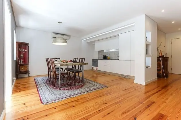 ALTIDO Bright and spacious 2BR Apt w/ terrace, 5 mins from Avenida da Liberdad - Mutfak