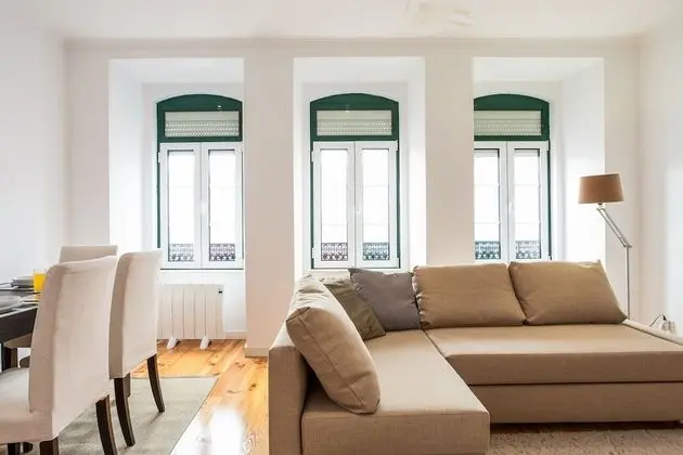 Altido Charming 1Br Apt W/Workspace In Sao Bento