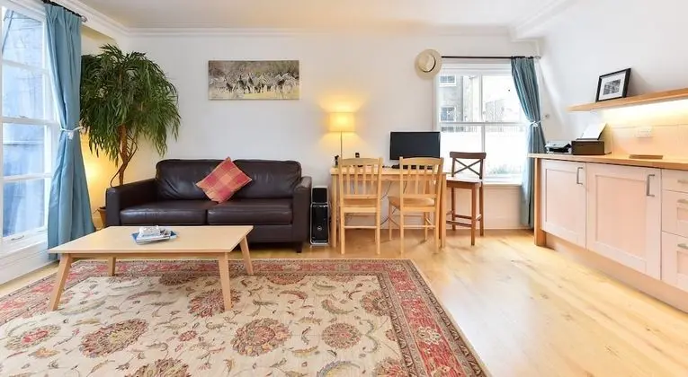 ALTIDO Charming Flat Near Earl's Court Station, 4 Guests - İç Mekan