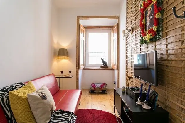 ALTIDO Chic 1-bed Apt moments to Luis de Camões Sq