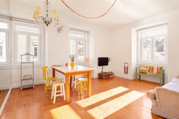 ALTIDO Chic 2BR Apt in Bairro Alto, 2mins to São Pedro de Alcântara viewpoint