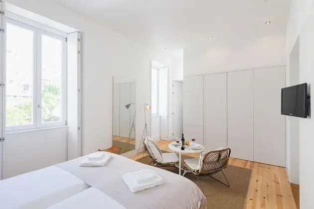 ALTIDO Chic studio w/city view in Santa Catarina, 10mins from São Bento Palace - İç Mekan