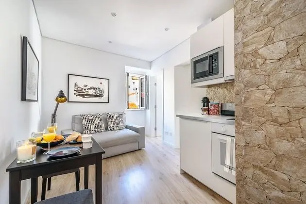 Altido Cosy 1-Bed Flat W/Seaview In Alfama