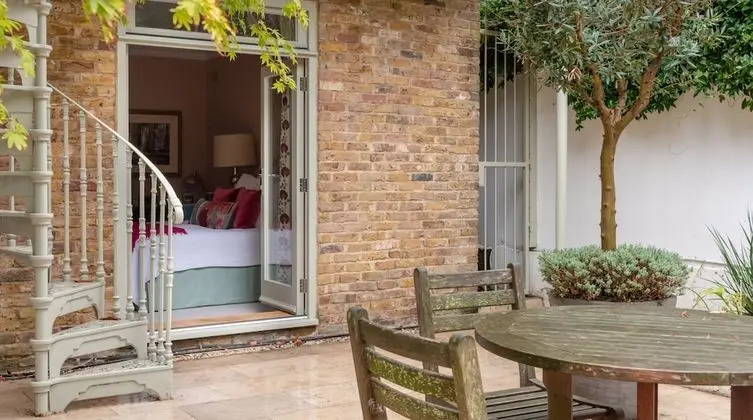 Altido Elegant 3-Bed Flat W/ Private Garden In Notting Hill