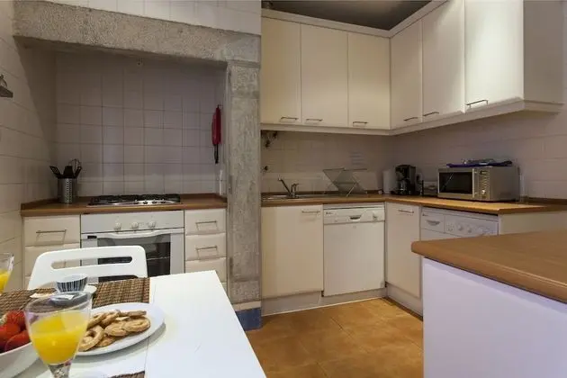 ALTIDO Exquisite 2BR home w/ balcony in Lapa - Mutfak