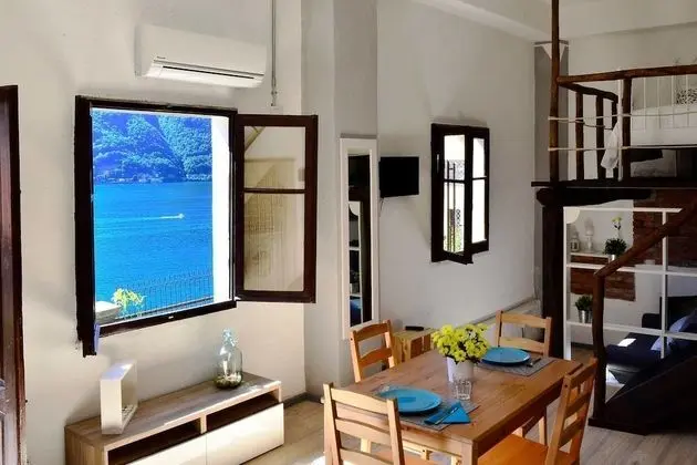 Altido Grandpa Rock House