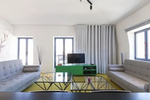 ALTIDO Lux & Spacious 1BR home w/ huge terrace, 5mins to Academy of Sciences - İç Mekan