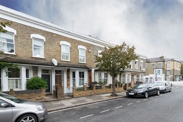 ALTIDO Stunning 3 bed House Close to Westfield