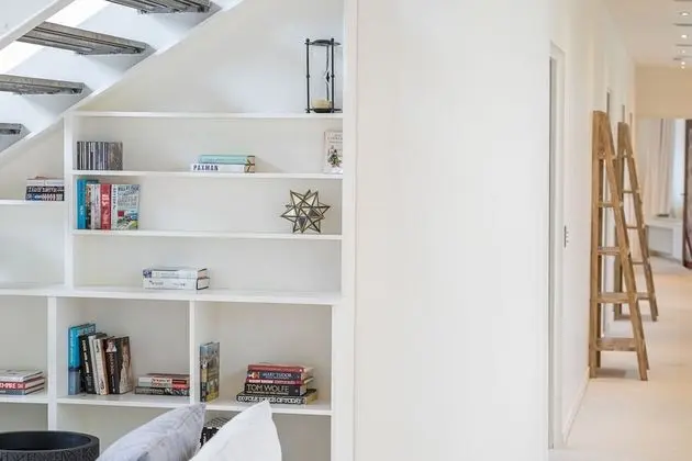Altido Stunning 5-Bed Boathouse On The River Thames - İç Mekan