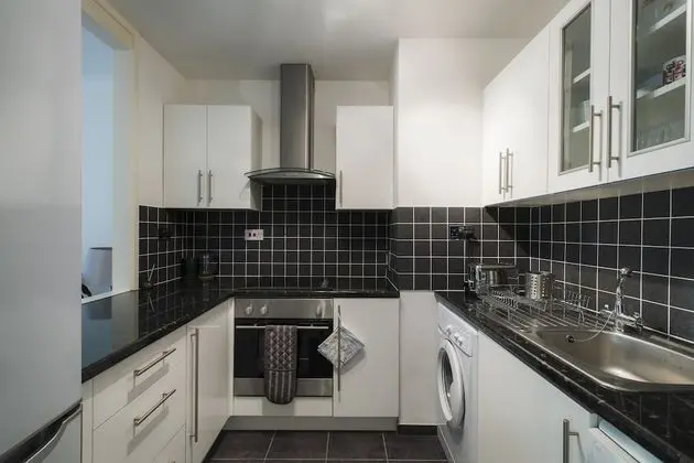ALTIDO Sublime 1 bed flat with Thames view - Mutfak