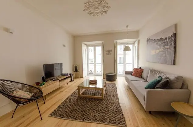 ALTIDO Trendy 2BR Apt in Sao Bento, moments from Garden São Bento