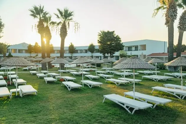 Altın Yunus Hotel & Spa - Havuz