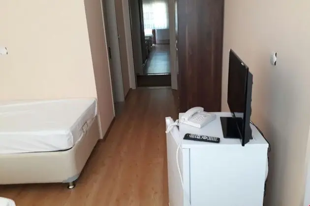 Altıntaş Dinlenme Tesisleri - Yatak Odası