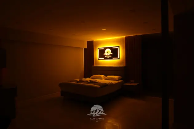 Altıparmak Suit Otel - Oda