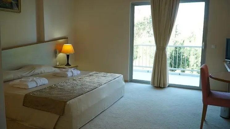 Altis Resort Hotel & Spa - 6