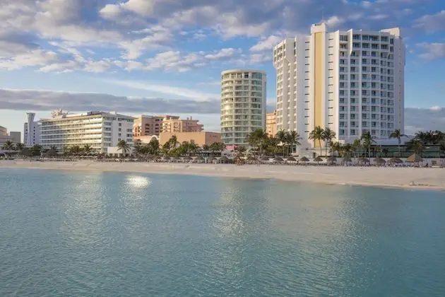 Altitude By Krystal Grand Cancun - All Inclusive