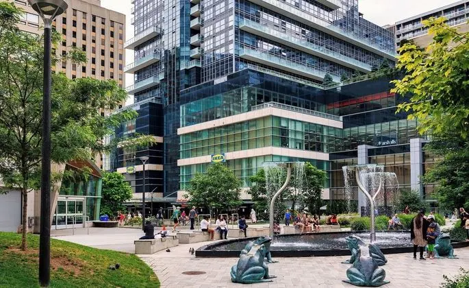 Altitude Suites Bellamond Yorkville - Dış Mekan