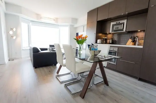 Altitude Suites Bellamond Yorkville - Öne Çıkan Resim