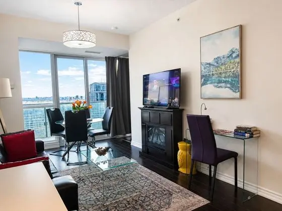 Altitude Suites Bellamond Yorkville - Öne Çıkan Resim