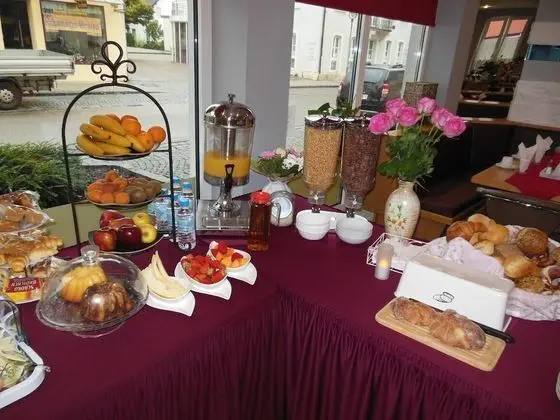 Altmühlhotel Treuchtlingen - Yerinde Yemek